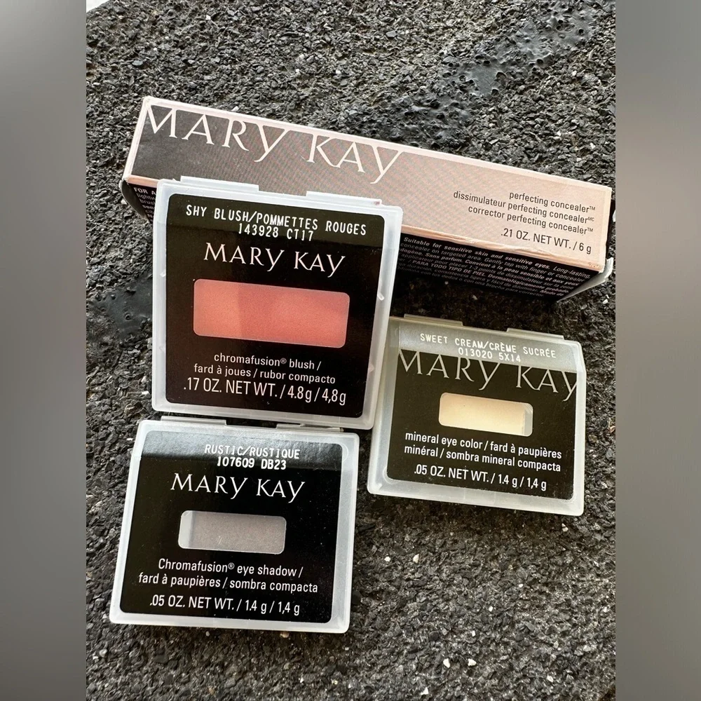 MARY KAY BUNDLE